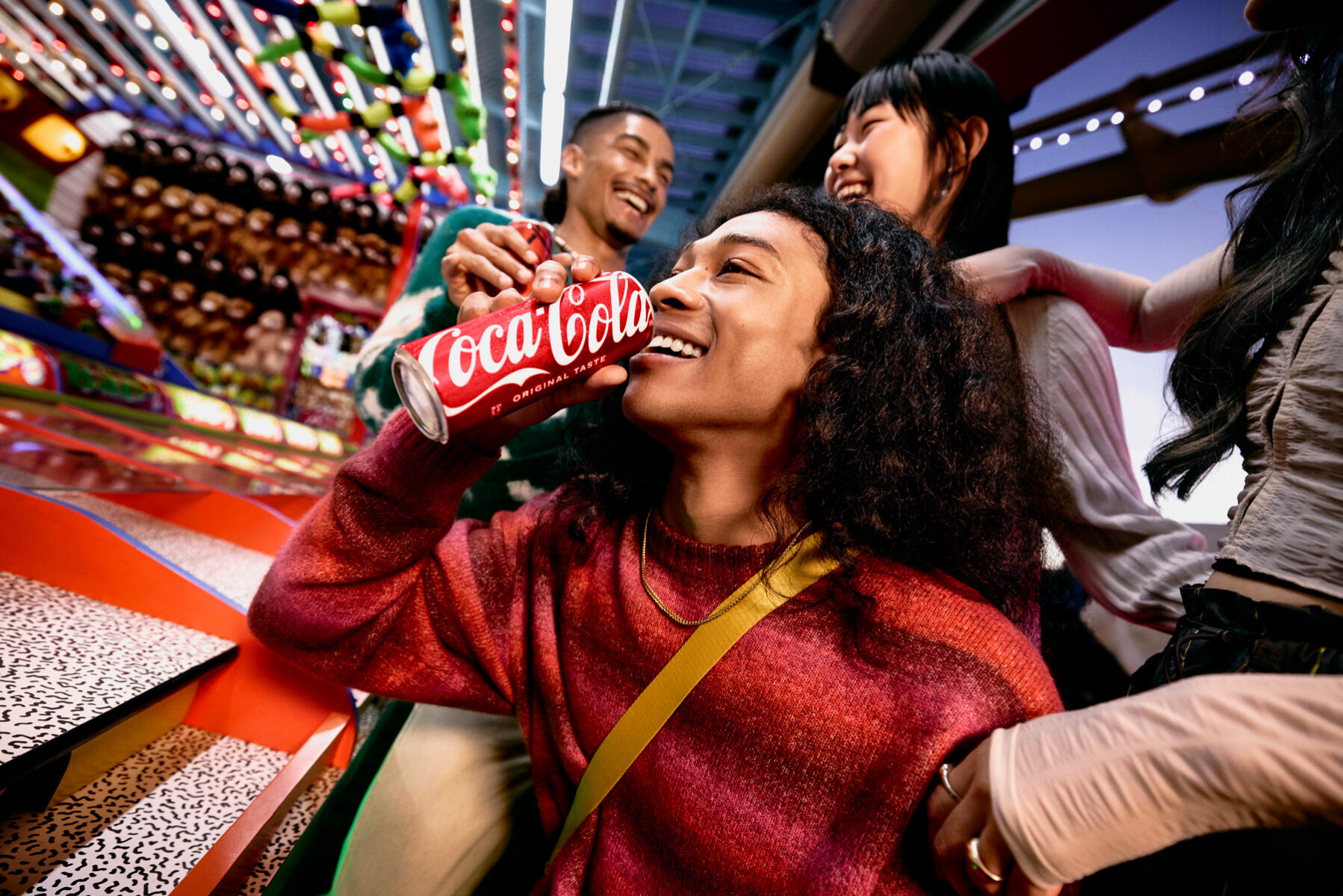 NAOU-Coca-Cola-Sliim-Can-2023-Amusement-01-Key-Visual-Horizontal