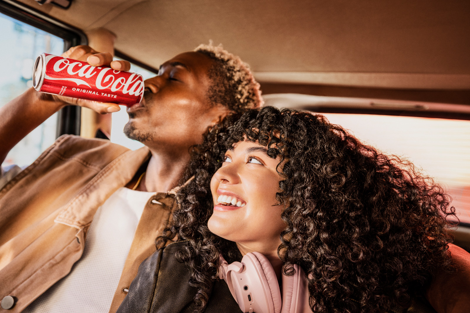 NAOU-Coca-Cola-Sliim-Can-2023-Car-Scene-01-Key-Visual-Horizontal